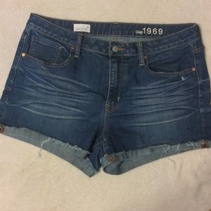 Gap cut off shorts